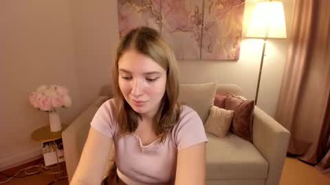 Snapshot of milinafox chatting on 10-10-25, 01:04 milinafox online show from 10-10-25, 01:04