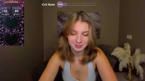 Snapshot of milinafox chatting on 11-06-25, 12:33 milinafox online show from 11-06-25, 12:33