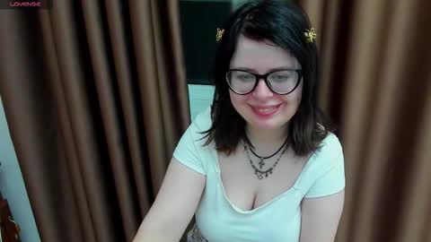 MilisaSweet online show from 11-26-25, 08:43