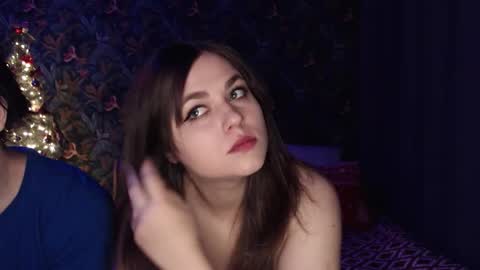 Stella and Neo online show from 12-20-25, 04:41