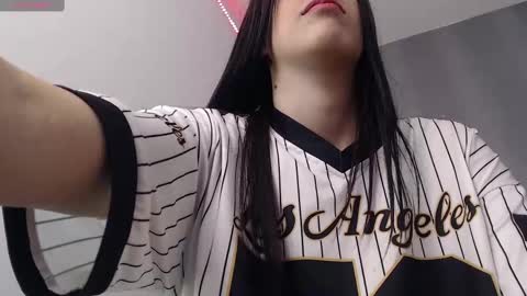 Snapshot of milker_amira chatting on 02-15-25, 04:56 Amira online show from 02-15-25, 04:56