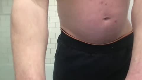 Snapshot of milkitdaddy chatting on 02-14-25, 03:33 milkitdaddy online show from 02-14-25, 03:33