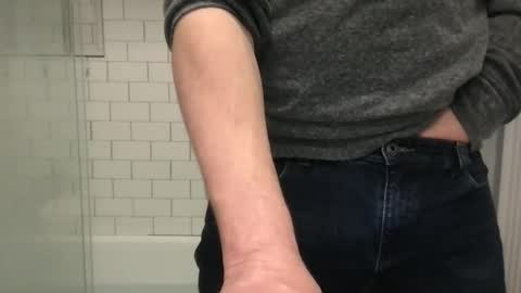 Snapshot of milkitdaddy chatting on 02-21-25, 04:18 milkitdaddy online show from 02-21-25, 04:18