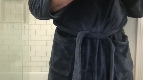 Snapshot of milkitdaddy chatting on 02-22-25, 05:44 milkitdaddy online show from 02-22-25, 05:44