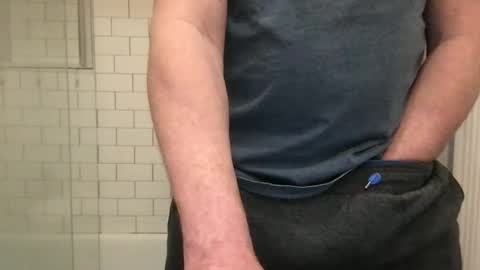 Snapshot of milkitdaddy chatting on 03-09-25, 03:22 milkitdaddy online show from 03-09-25, 03:22