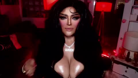 milkshakelavinia online show from 01-08-25, 12:38