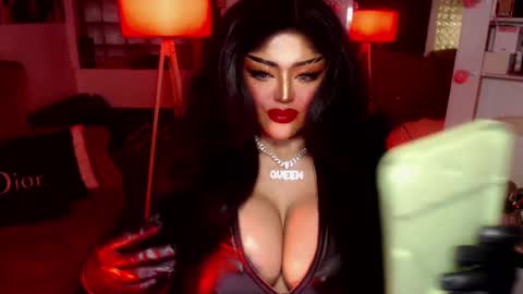 milkshakelavinia online show from 01-14-25, 08:41