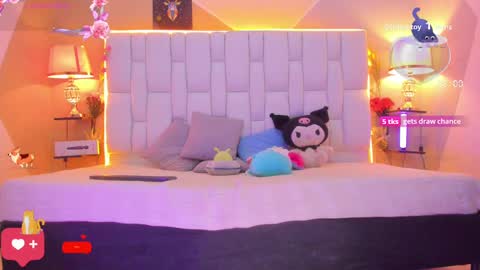 Snapshot of milkwhore1 chatting on 10-07-25, 03:04 Michelle online show from 10-07-25, 03:04