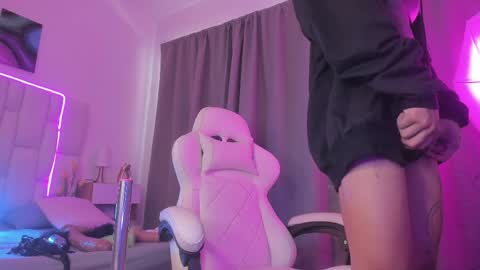 Michelle  online show from 04-10-26, 08:13