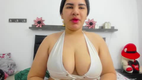 Snapshot of milky_way_18 chatting on 01-05-25, 01:15 milky_way_18 online show from 01-05-25, 01:15