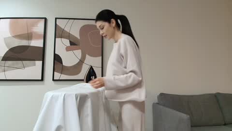 milla bella online show from 01-14-26, 07:19