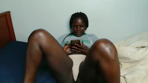 Snapshot of milla_nova chatting on 11-09-25, 03:05 nova online show from 11-09-25, 03:05