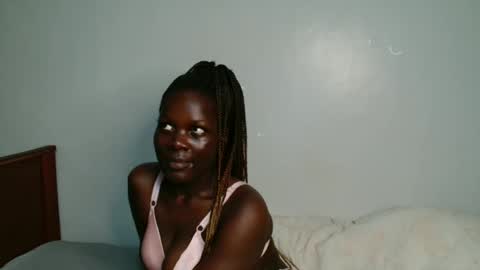 Snapshot of milla_nova chatting on 11-18-25, 01:37 nova online show from 11-18-25, 01:37