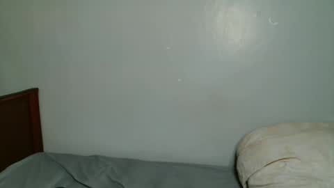 Snapshot of milla_nova chatting on 11-19-25, 01:38 nova online show from 11-19-25, 01:38