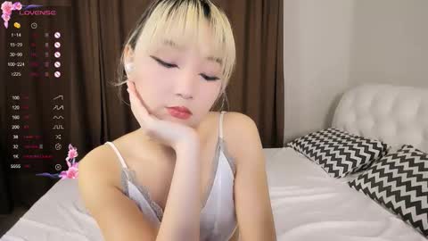 Milla or just Mi online show from 11-15-25, 12:56