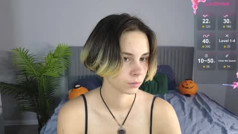 Snapshot of millaholt chatting on 11-04-25, 01:16 Hello Im Mila online show from 11-04-25, 01:16