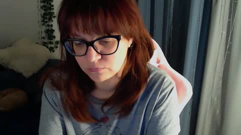 Milla online show from 02-23-25, 05:50