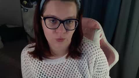 Snapshot of millapoolys chatting on 02-24-26, 07:56 Milla online show from 02-24-26, 07:56