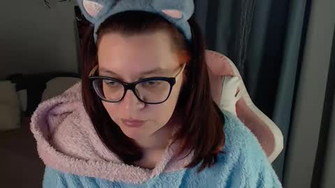 Snapshot of millapoolys chatting on 03-22-26, 06:22 Milla online show from 03-22-26, 06:22