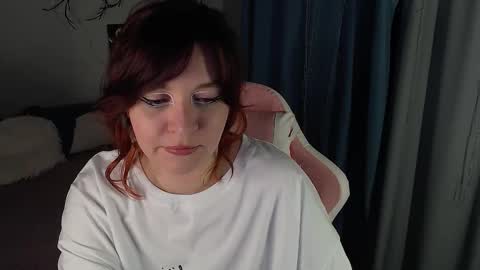 Snapshot of millapoolys chatting on 03-25-26, 08:15 Milla online show from 03-25-26, 08:15