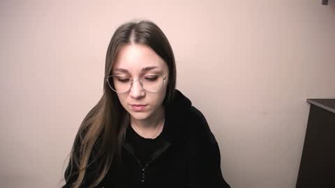 Milla online show from 11-21-25, 10:03