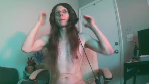 Snapshot of millenamoo chatting on 09-24-25, 05:00 millenamoo online show from 09-24-25, 05:00