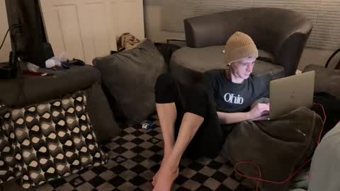 SlimnHungOH online show from 02-25-25, 03:20