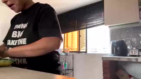 Snapshot of milley_rose chatting on 10-24-25, 01:51 Im girl my name is Johana online show from 10-24-25, 01:51