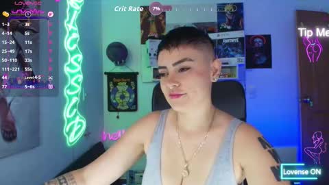 Im girl my name is Johana  online show from 12-15-25, 09:19