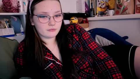 Millie online show from 01-07-26, 03:53