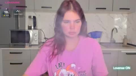 Snapshot of milly_brown_ chatting on 11-02-25, 04:20 Welcome My name is Tina online show from 11-02-25, 04:20