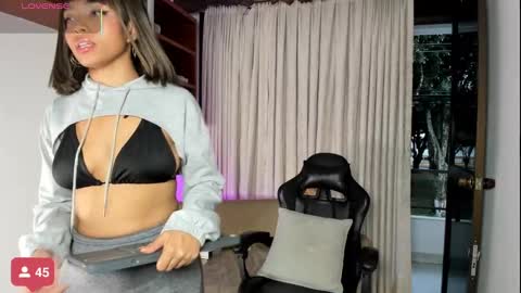 Snapshot of millygumble chatting on 11-09-25, 10:19 CherryTattoo online show from 11-09-25, 10:19