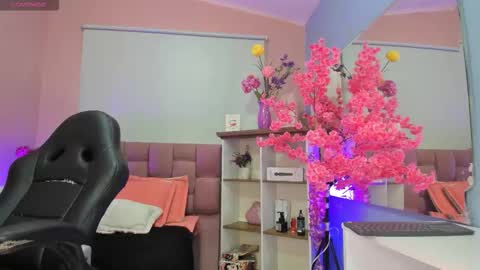  Milu Belucci  online show from 10-14-25, 03:35