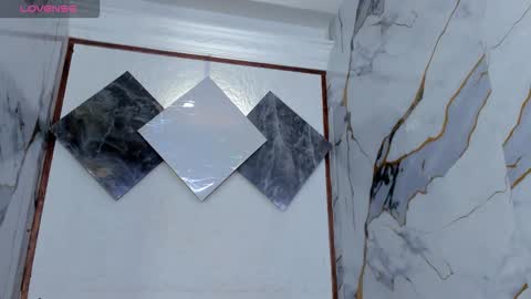 Snapshot of milu_sexy1 chatting on 10-12-25, 01:43 milu_sexy1 online show from 10-12-25, 01:43