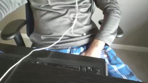 Snapshot of milwaukeebadger24 chatting on 11-12-25, 01:44 milwaukeebadger24 online show from 11-12-25, 01:44