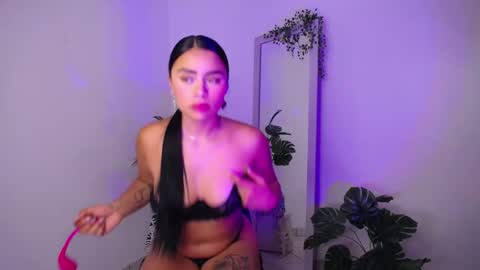 Mily Ortiz online show from 02-23-26, 02:58