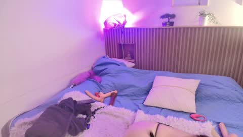 Milly  online show from 12-15-24, 04:04