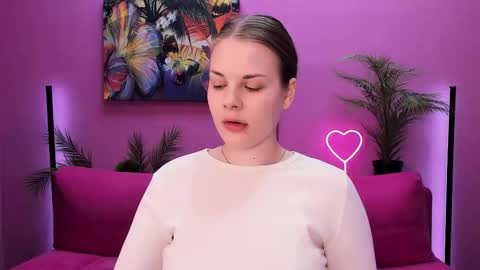 Snapshot of mimicass chatting on 10-22-25, 09:09 Kelly online show from 10-22-25, 09:09