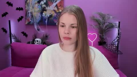 Snapshot of mimicass chatting on 11-02-25, 08:11 Kelly online show from 11-02-25, 08:11