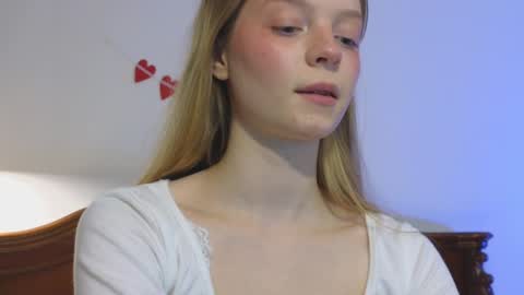 mimichelle online show from 12-08-24, 04:57