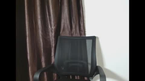 Snapshot of mimiluv6 chatting on 02-01-26, 10:52 mimi online show from 02-01-26, 10:52