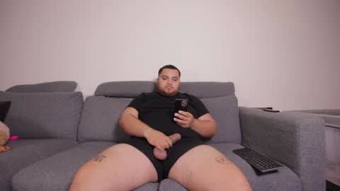 Snapshot of mimimalo chatting on 12-25-24, 05:48 Mimi Malo online show from 12-25-24, 05:48