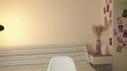 Snapshot of mimipuff chatting on 10-25-25, 01:07 Sonya online show from 10-25-25, 01:07