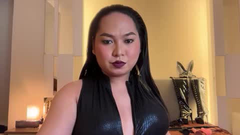 Queen Mimi online show from 10-02-25, 09:16