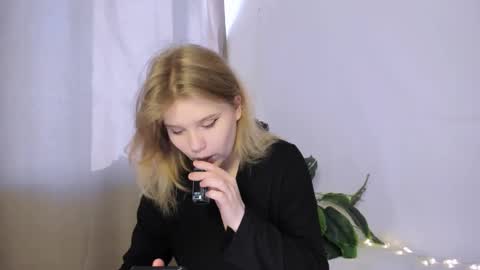 hi Im Mina  online show from 03-11-25, 01:26