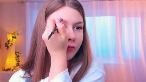 Mindi online show from 10-18-25, 07:31