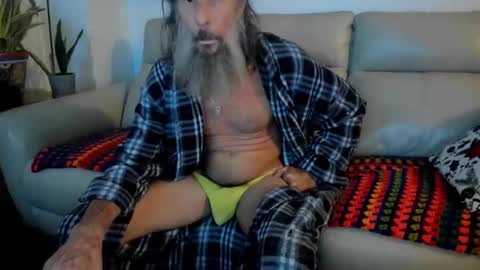 Snapshot of mindphuk chatting on 11-16-25, 02:17 mindphuk online show from 11-16-25, 02:17