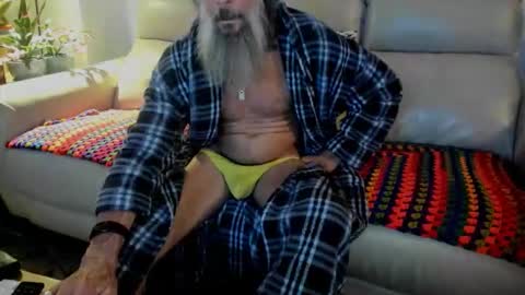 Snapshot of mindphuk chatting on 12-01-25, 10:37 mindphuk online show from 12-01-25, 10:37