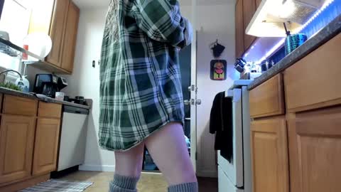 Mindy Mars online show from 12-19-24, 07:07