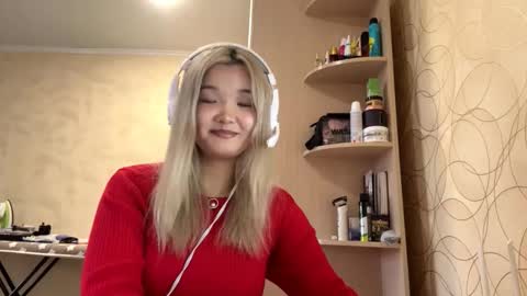 Kate online show from 09-20-25, 03:18